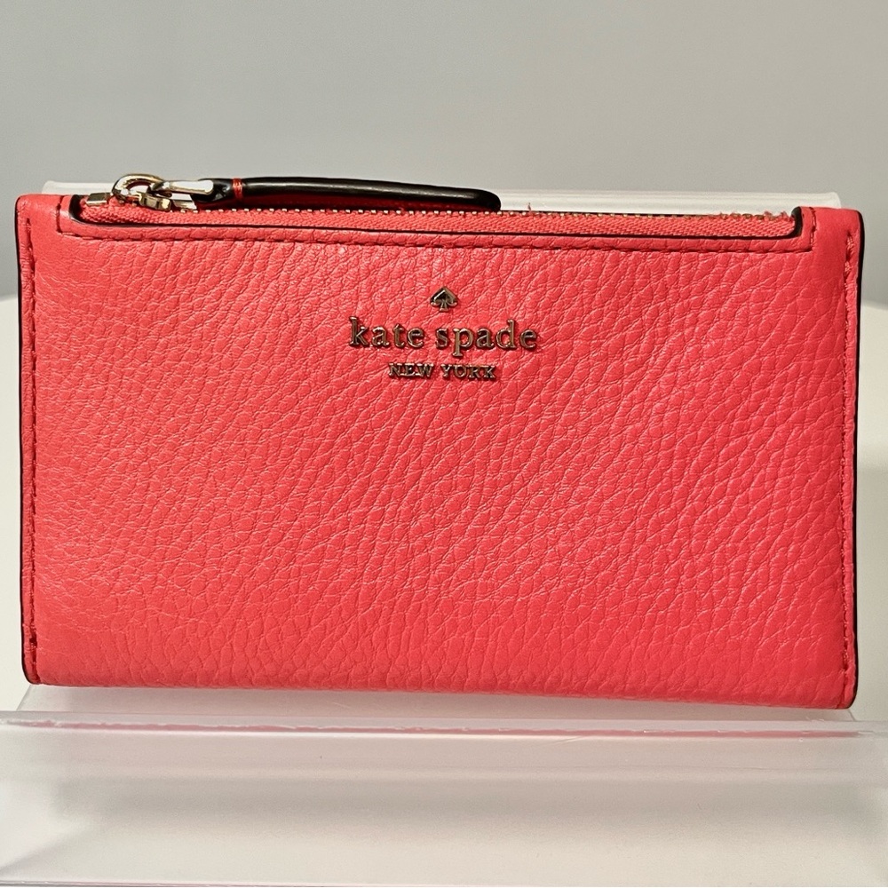 Kate Spade Roulette Peach Melba Small Slim Bifold Leather Wallet EUC MSRP $138
